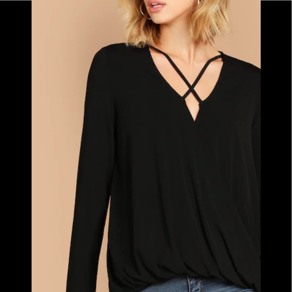 Long Sleeves V Neck Criss Cross Neck T Shirt Blk - Picture 3 of 5